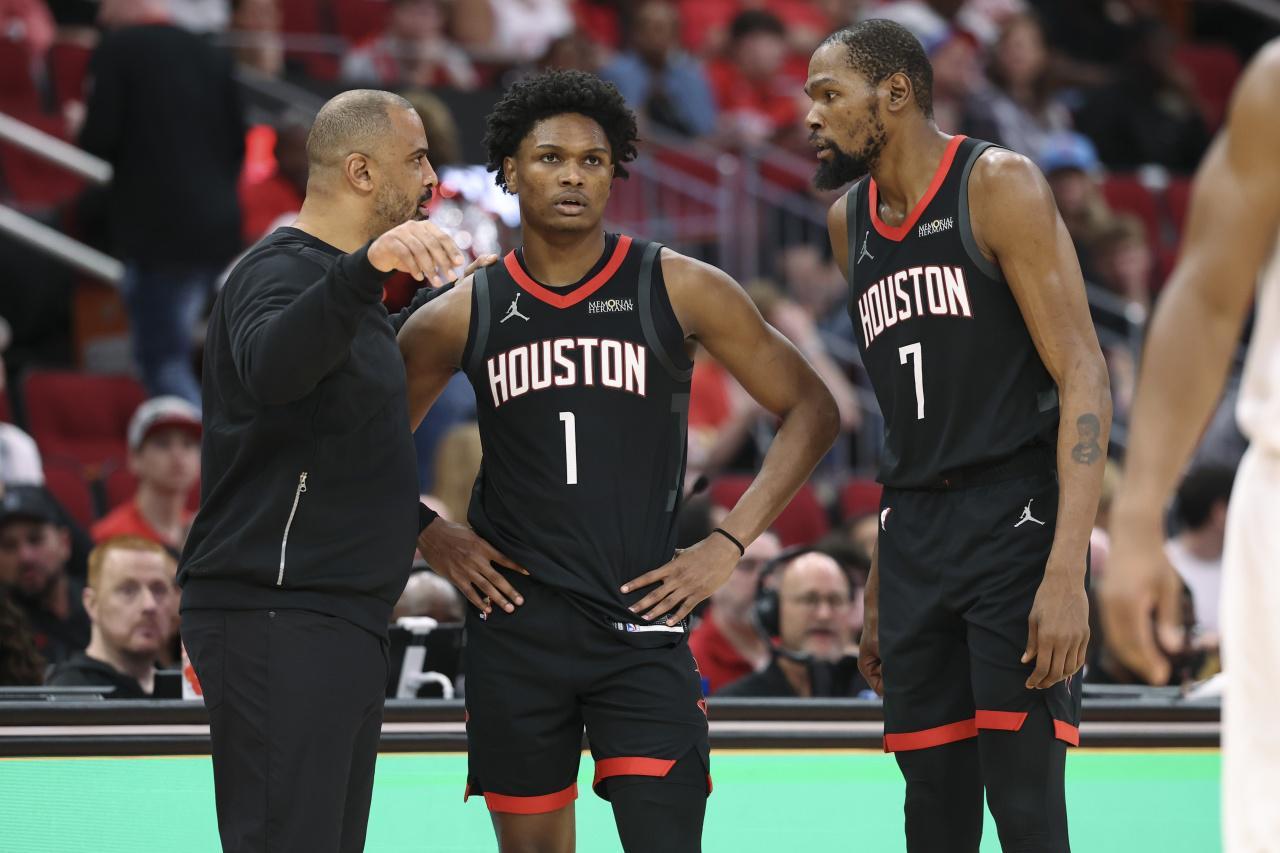 开云APP-火箭战胜奇才 谢泼德表现出色将数据拉满 乌度卡意识到问题所在